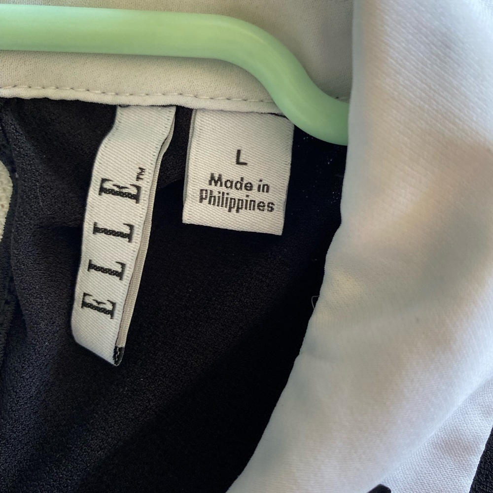 Elle Blouse with Sequin Collar - Picture 2 of 2